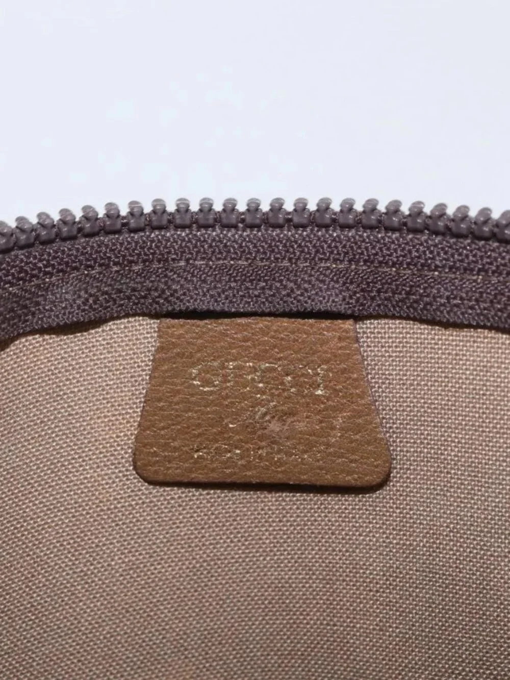 GUCCI GG Plus Supreme Clutch Bag PVC Beige Auth ka2920
